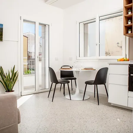Madau's House Apartments&suites