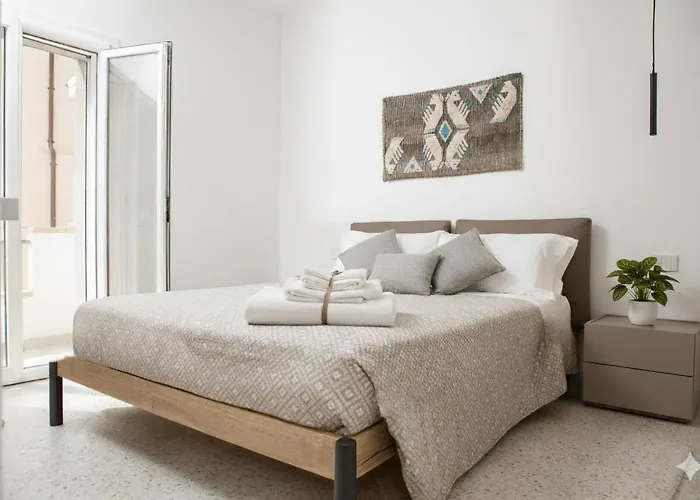 Madau's House Exclusive & *